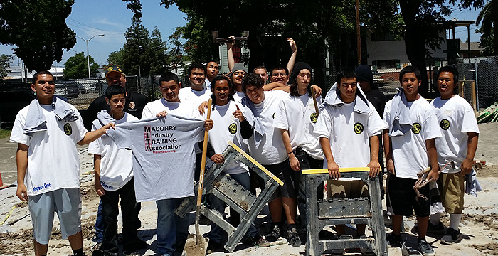 group-of-mason-students-california